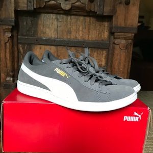 Women’s Puma sneakers